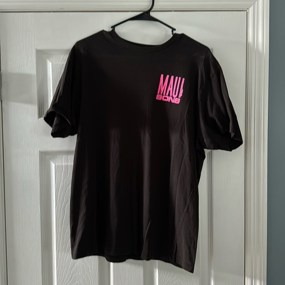 Maui and sons large tee